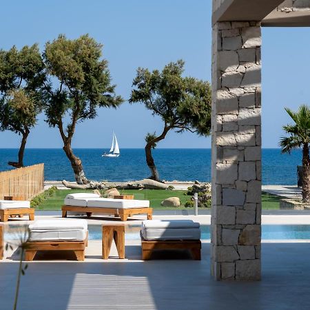 Artemis Seafront Villa, An Evanescence Sea Retreat, By Thinkvilla Tavronitis Extérieur photo