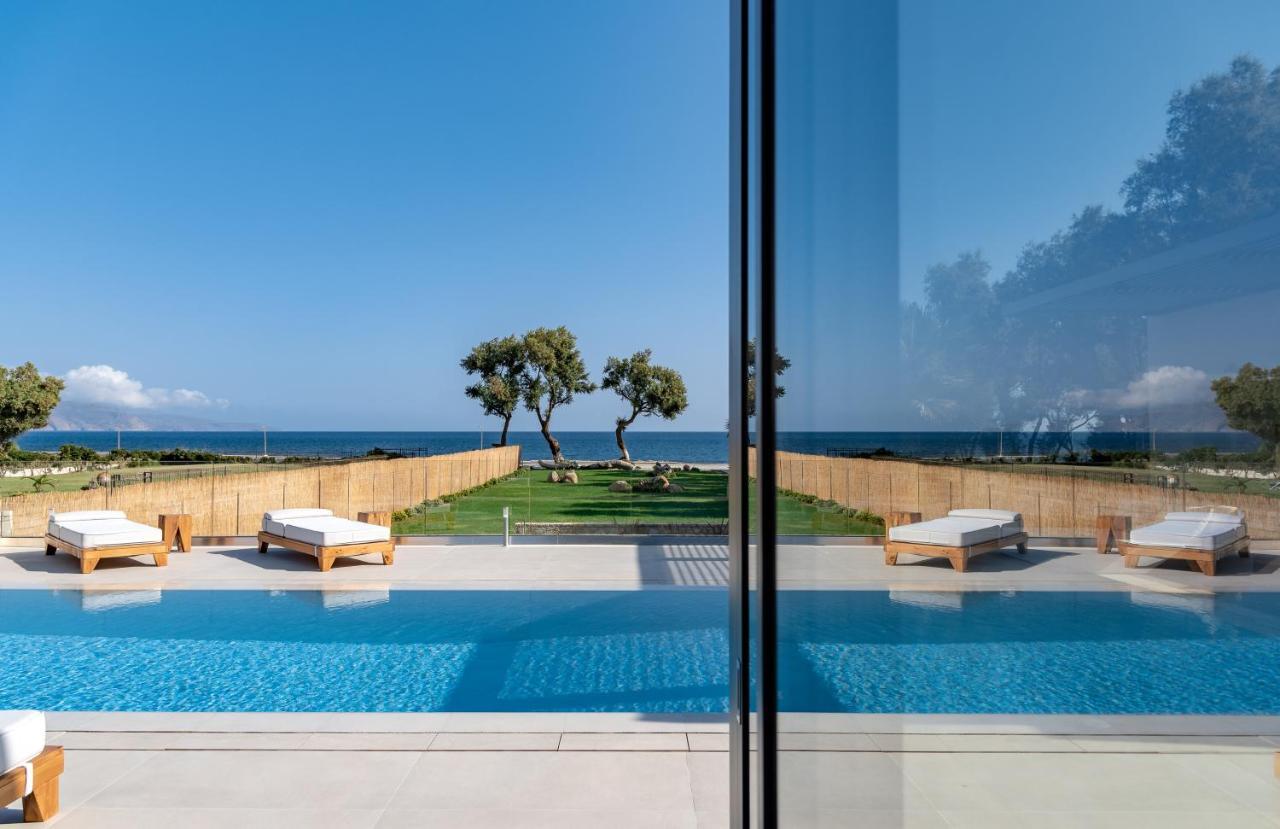 Artemis Seafront Villa, An Evanescence Sea Retreat, By Thinkvilla Tavronitis Extérieur photo
