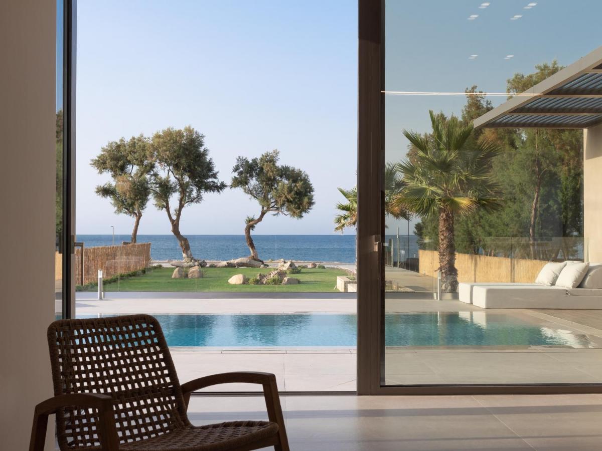 Artemis Seafront Villa, An Evanescence Sea Retreat, By Thinkvilla Tavronitis Extérieur photo