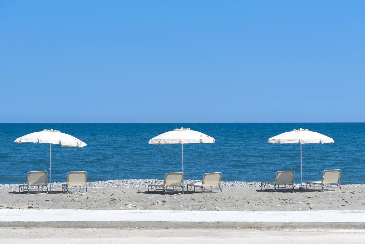 Artemis Seafront Villa, An Evanescence Sea Retreat, By Thinkvilla Tavronitis Extérieur photo